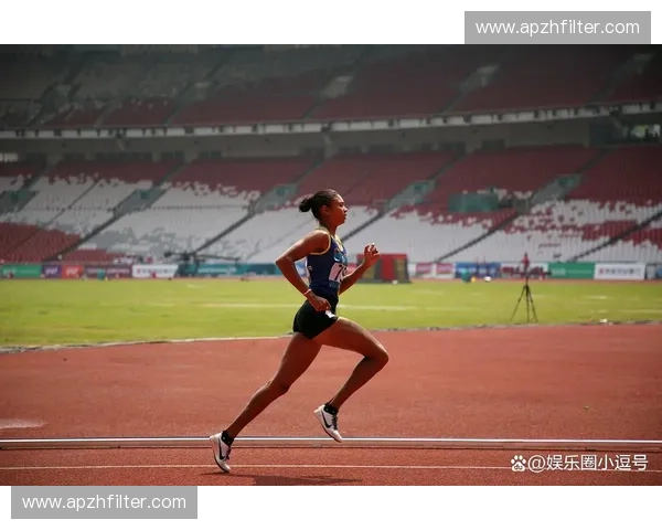 冲刺终点的精彩瞬间：超越自我与挑战极限的完美呈现